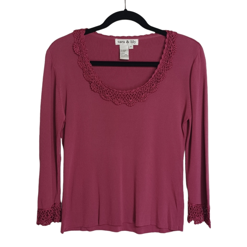 SARA & LILY Magenta Crochet Lace Scoop Neckline Pink Ribbed Top Medium